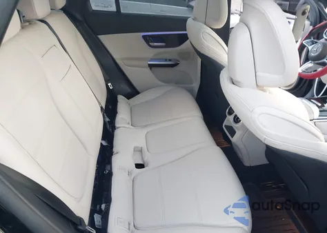 2024 Mercedes-Benz Glc 300 4Matic z USA, uszkodzony, nr VIN W1NKM4HB1RF139311